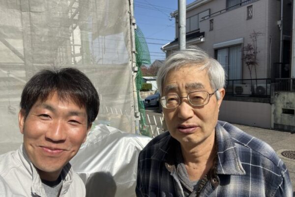 尾張旭市のお客様との2ショット写真