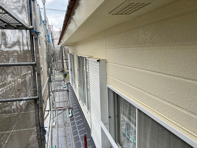 可児市桂ケ丘で外壁塗装工事が完了し、美しく仕上がった住宅外観