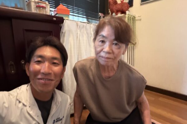 多治見市北丘町のお客様との2ショット写真